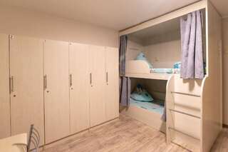 Хостел Хостел Атлас Владивосток Спальное место на двухъярусной кровати в общем номере для мужчин-2